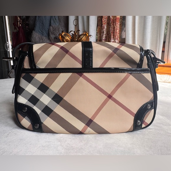 Burberry Haymarket Check Shoulder Bag with Coin Purse - Picture 5 of 12